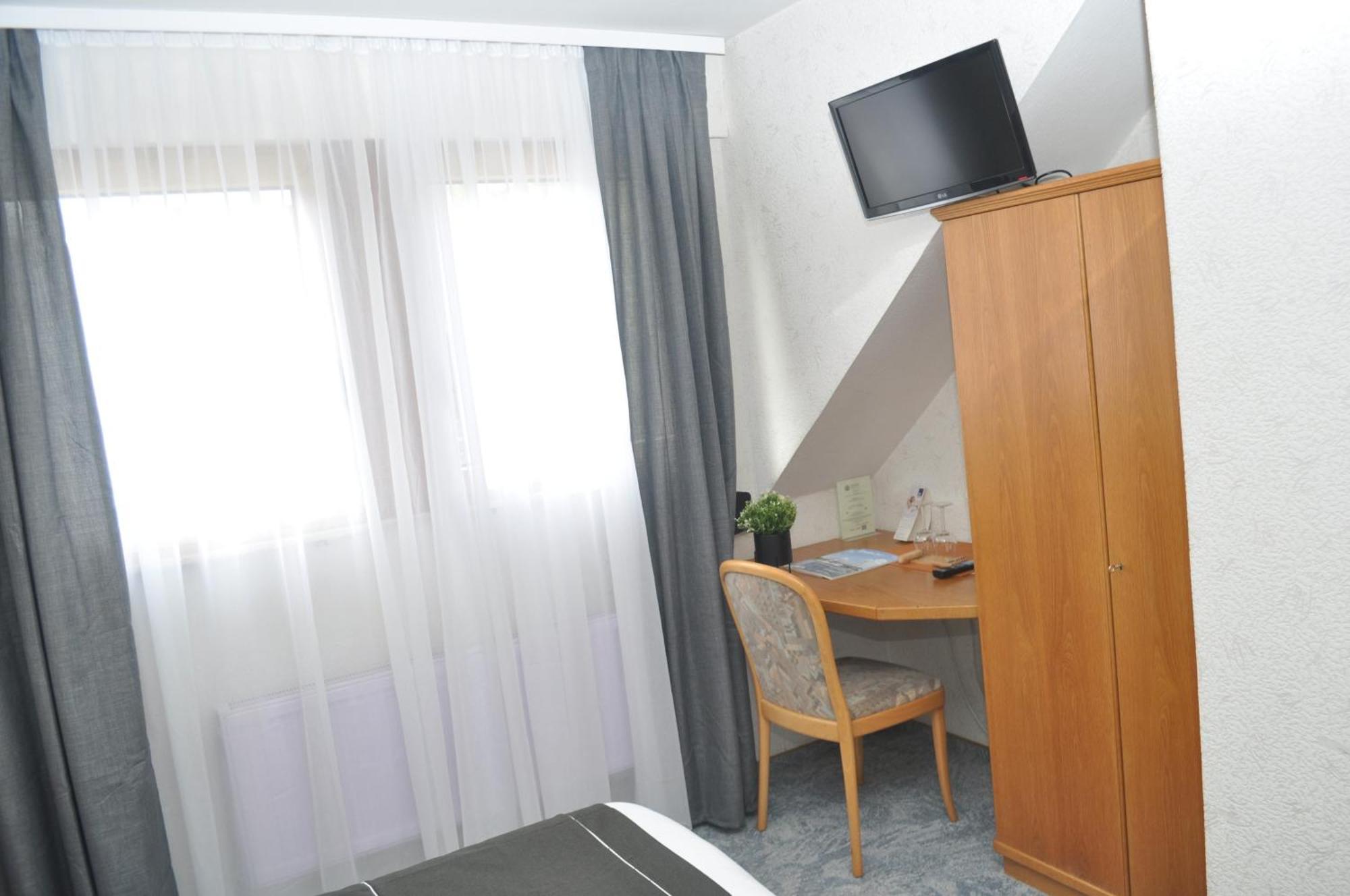 Hotel Kuehns Muehle Эстрих-Винкель Экстерьер фото